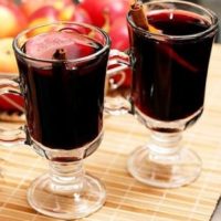 Популярные коктейли с вином: лучшие рецепты для домашних вечеринок