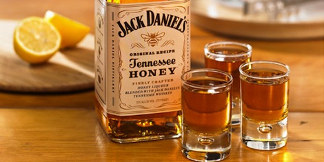 Бутылка виски Tennessee Honey 
